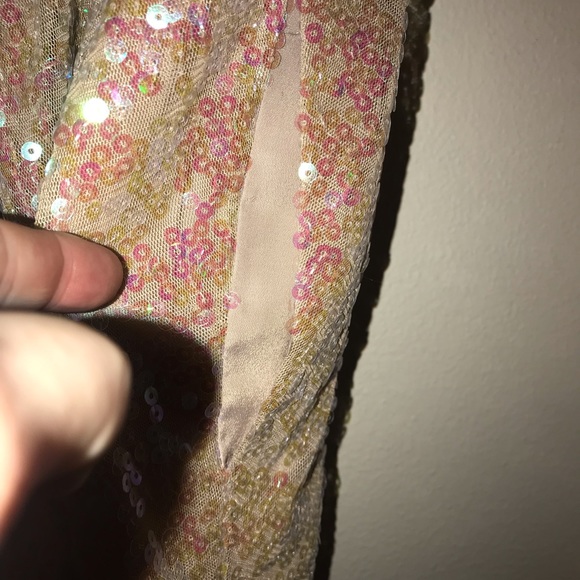 BCBG generation Peachy Nude Sequin Mini skirt. Sz 4. - Picture 7 of 10